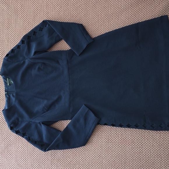 Club Monaco Edna Diamond Cutout Dress - Picture 3 of 16